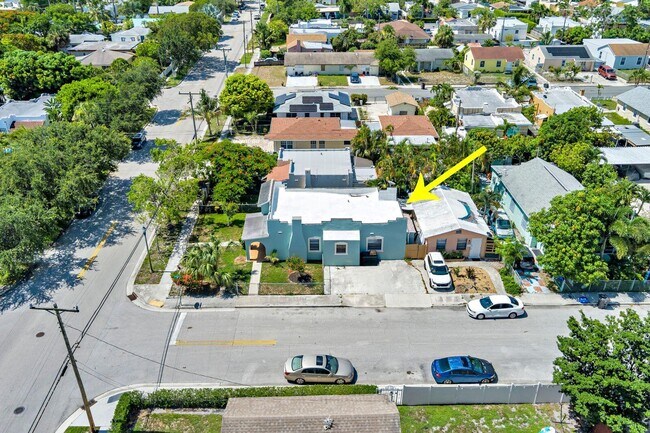 Building Photo - 5003 Garden Ave