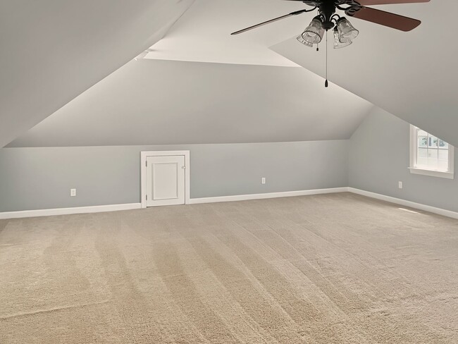 Building Photo - 3108 Summer Oaks Dr