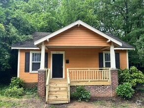 Building Photo - 2 Bedroom Cottage in Belmont Neighborhood