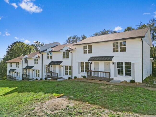 Building Photo - 400 Gallery Ln