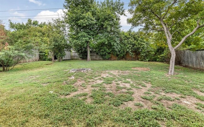 Building Photo - 7506 Glenhill Rd