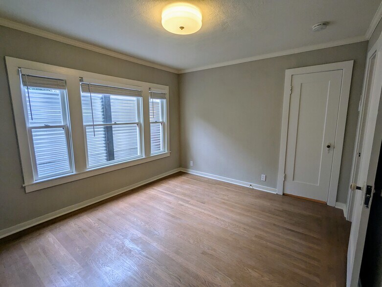 Building Photo - 2727 T St