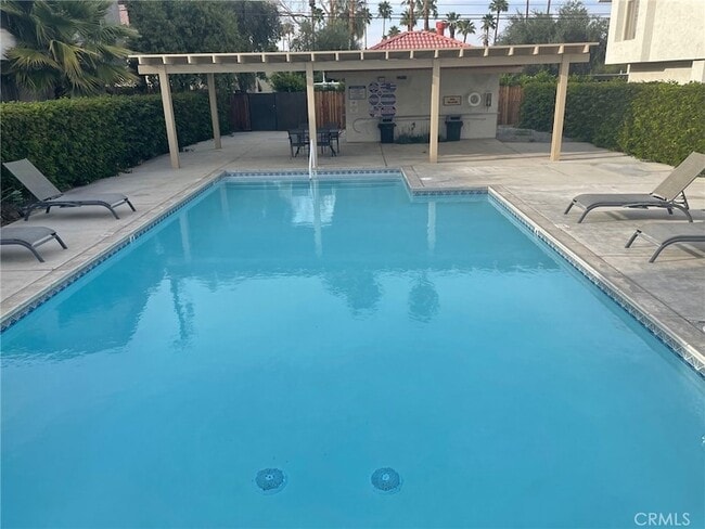 Building Photo - 74606 Driftwood Dr