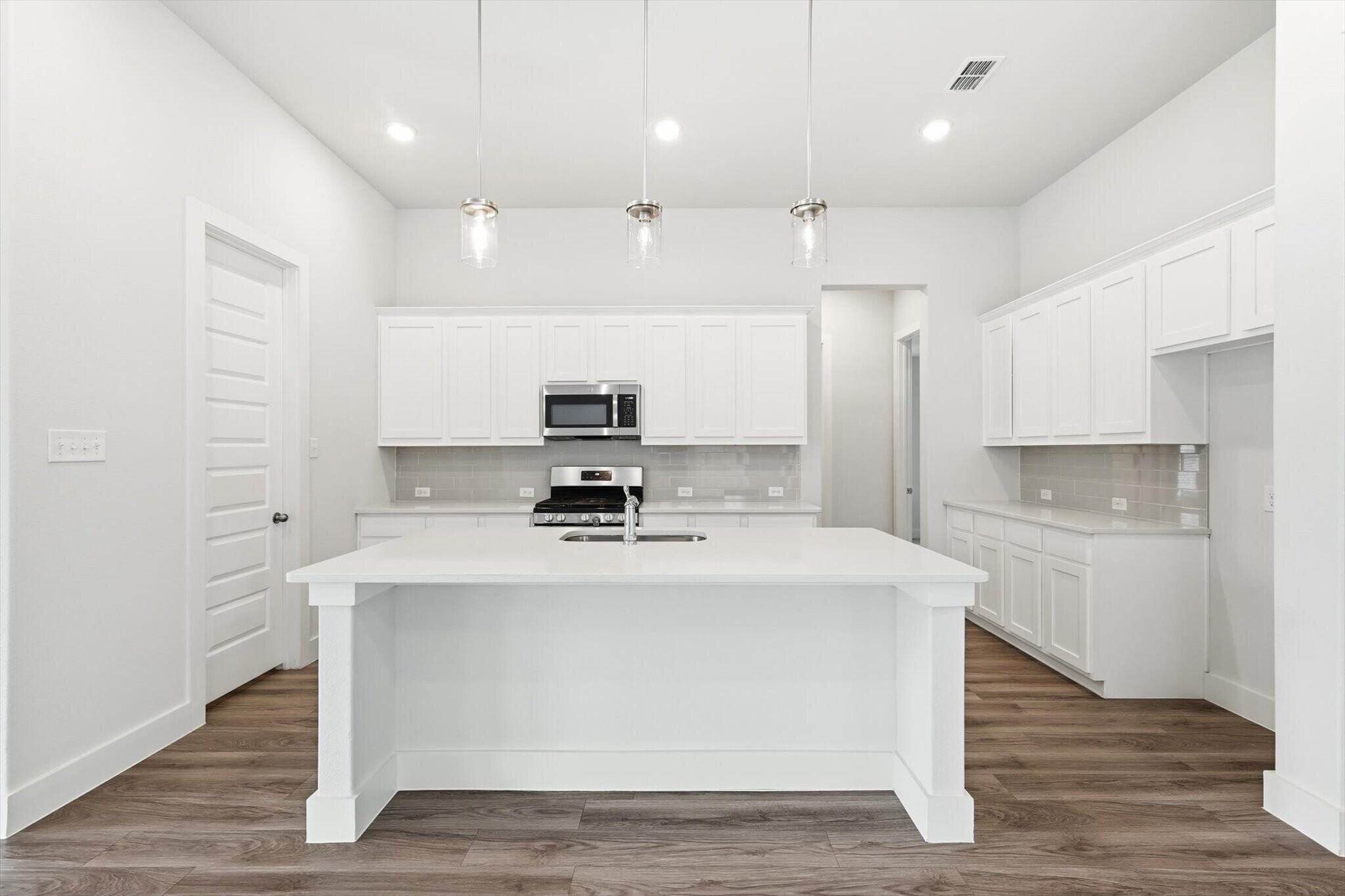 Building Photo - 1861 Arbor Dr