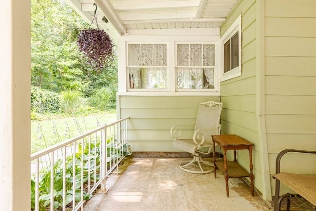 Building Photo - 560 Riceville Rd