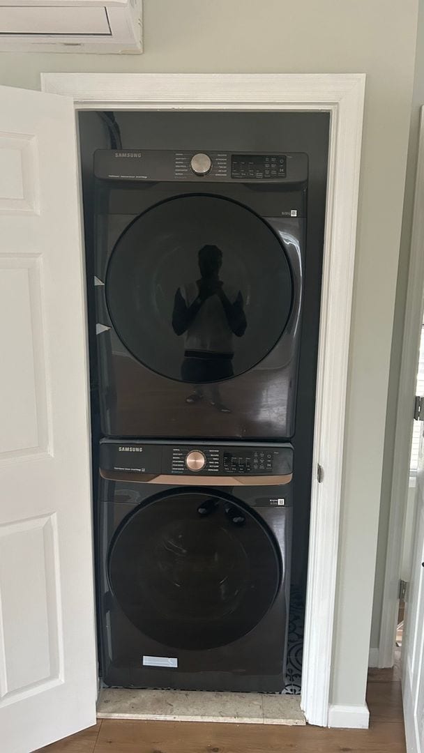 Building Photo - 87 Isabella Ave