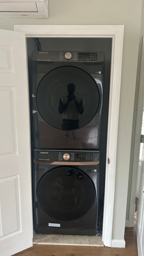 Building Photo - Charming 4BR  in Newark