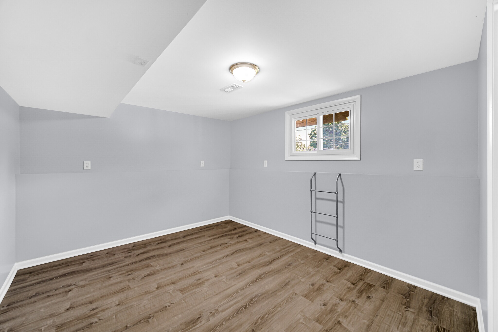 Building Photo - 1023 Westchester Dr
