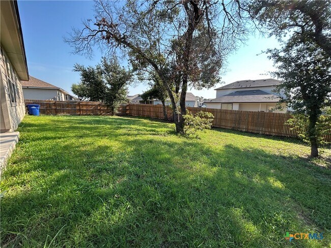 Building Photo - 1820 Fall Creek Ct