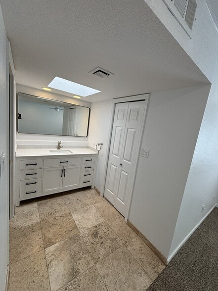 Building Photo - 4910 N 74th St