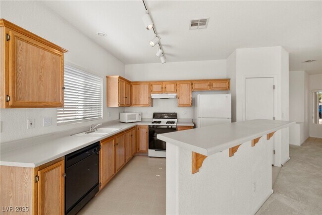 Building Photo - 6804 Rosinwood St