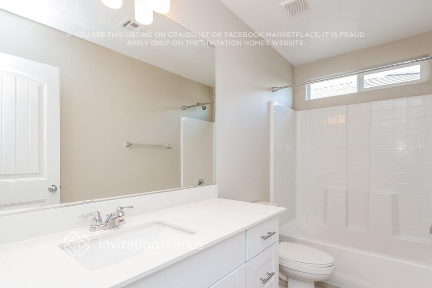 Building Photo - 8776 Candelabra Ct