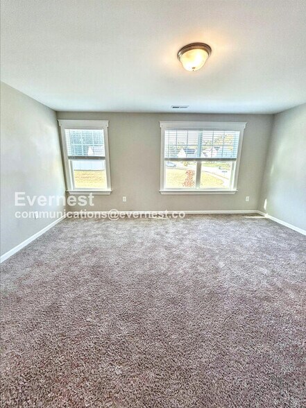 Building Photo - 248 Pilot Bluff Dr