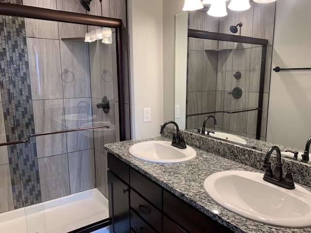 Building Photo - 528 Bull Run Dr