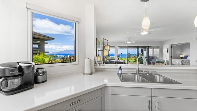 Building Photo - Renovated Two Bedroom/Two Bathroom at The Masters!