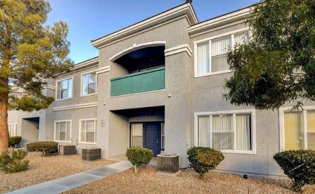 Building Photo - BEAUTIFUL 2 BED 2 BATH CONDO LOCATED ACROS...