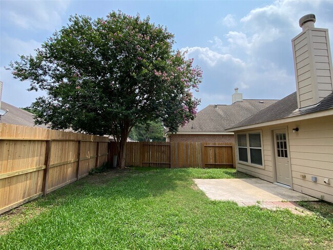 Building Photo - 21615 Rose Mill Dr