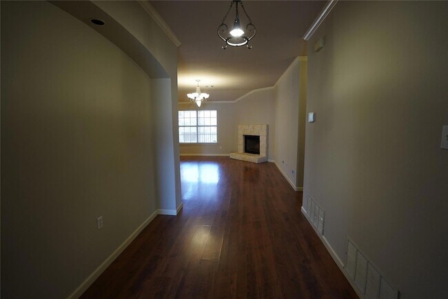 Building Photo - 5702 Fitchwood Ln