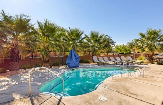 Building Photo - 2963 E Snowberry Dr