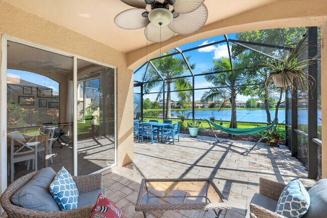 Building Photo - "Spacious 3-Bedroom Condo Retreat in Ester...