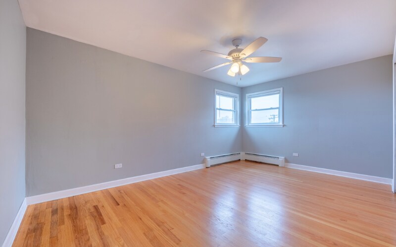 Building Photo - 4600 N Sayre Ave