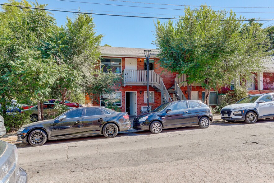 1224 Front entrance - 1224 11th St