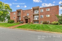 Building Photo - 221 7th St N