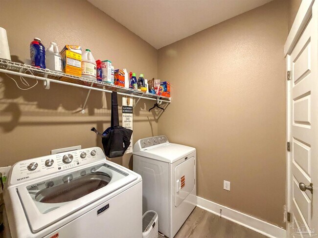 Building Photo - 12509 Windsor Dr