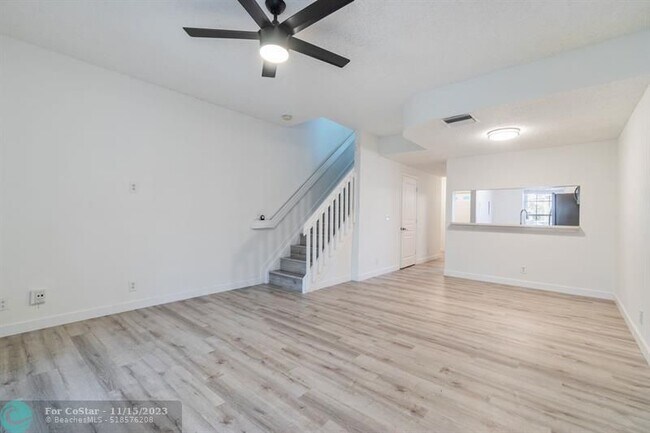 Building Photo - 65 Whitehead Cir