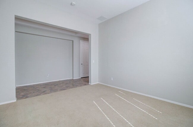 Building Photo - 4120 E Donato Dr