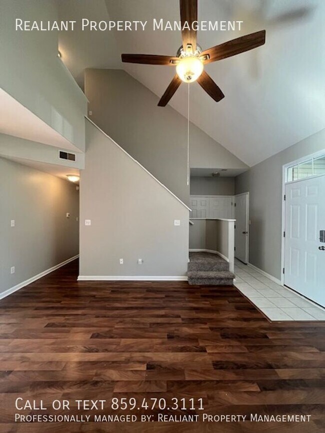 Building Photo - 120 Leatherwood Ln