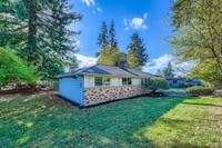 Building Photo - Fully-Remodeled 3 Bed 1 Bath Mountlake Terrace Home!