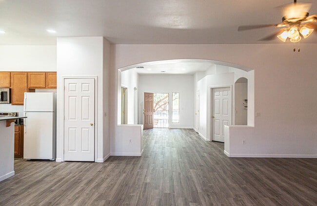 Building Photo - 8230 W Calle Sancho Panza