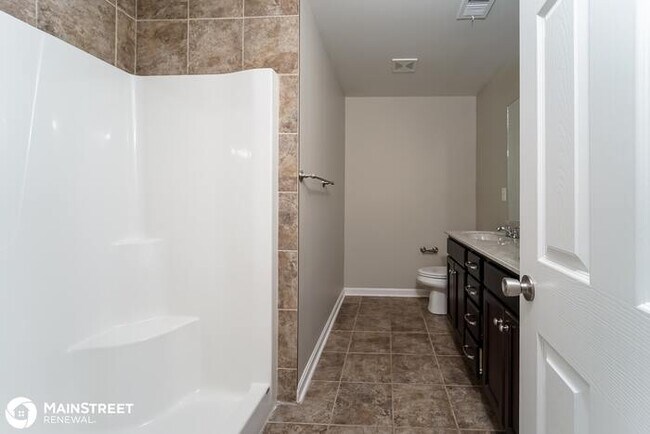 Building Photo - 9829 Valley Farms Blvd, Louisville, KY 40272