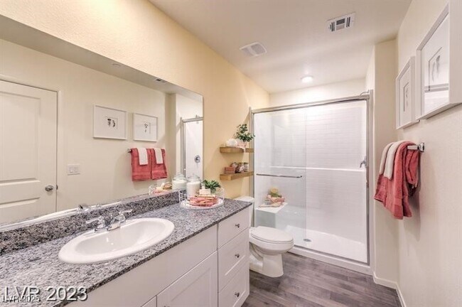 Building Photo - 9114 Hitmaker St
