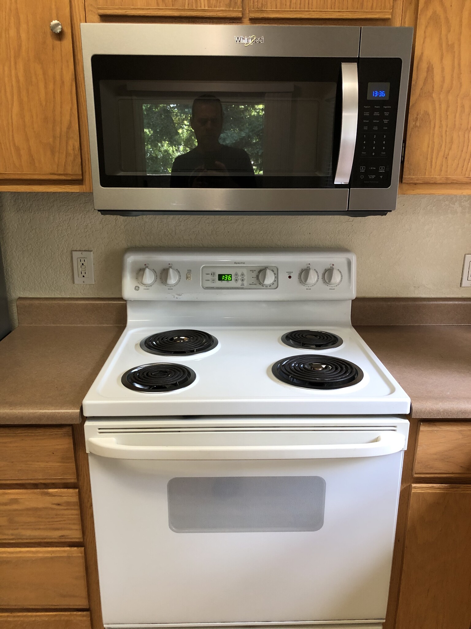 Newer Whirlpool Microwave and oven. - 10001 Woodcreek Oaks Blvd
