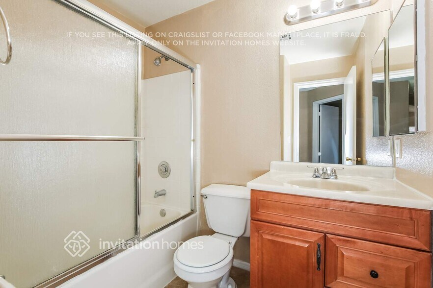 Building Photo - 115 Quailbush Dr