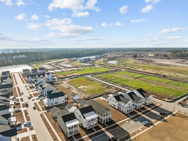 Building Photo - This brand-new home makes a statement from the moment you arrive!