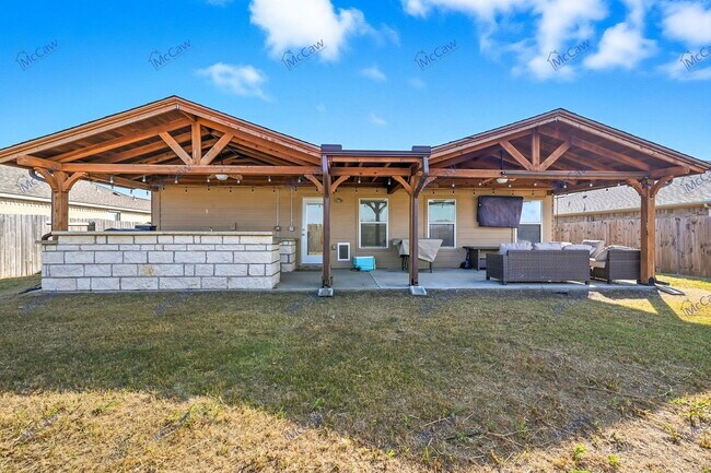 Building Photo - 328 Meadow View Ln