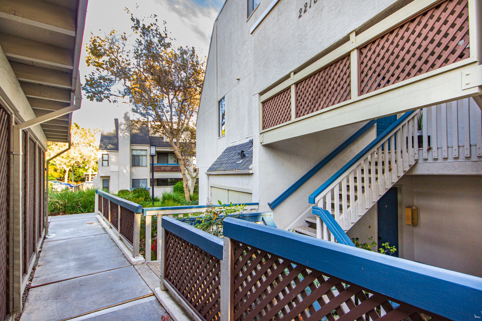 Building Photo - 2218 River Run Dr