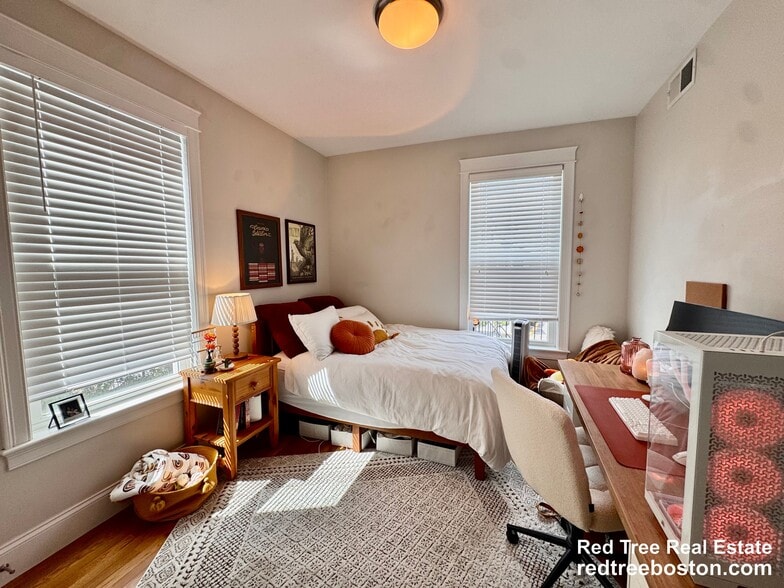 Building Photo - 405 S Huntington Ave