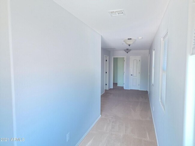 Building Photo - Gorgeous 4 Bed 3 Bath home located in Chandler