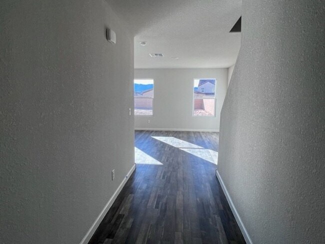 Building Photo - 3br 2Ba 2-Story Brand new Home with fenced...