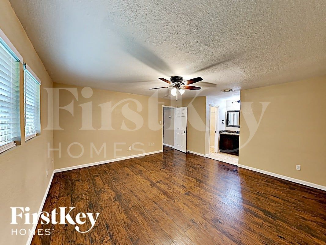 Building Photo - 3602 Willie Way