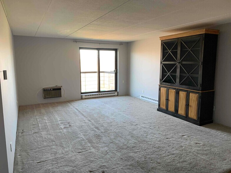 Building Photo - 46 Cochituate Rd