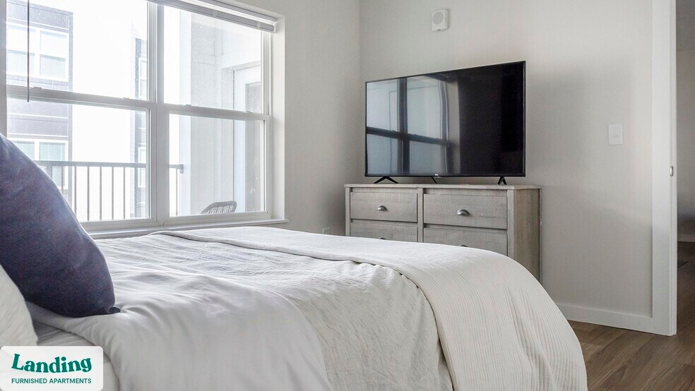 Building Photo - 9906 Runway Dr