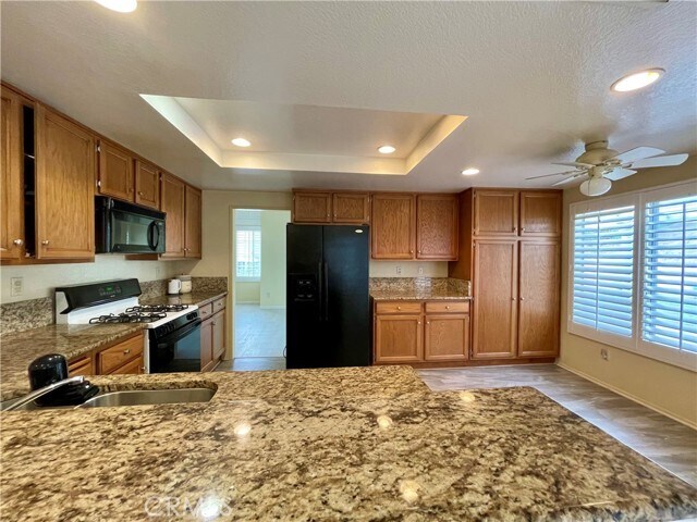 Building Photo - 2219 Monteclaro Dr