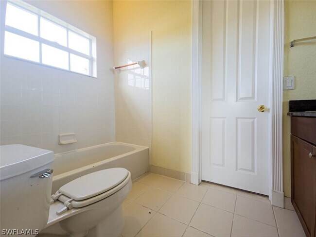 Building Photo - 6139 57th Ct