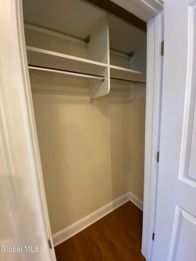 Building Photo - 60 Weibel Ave