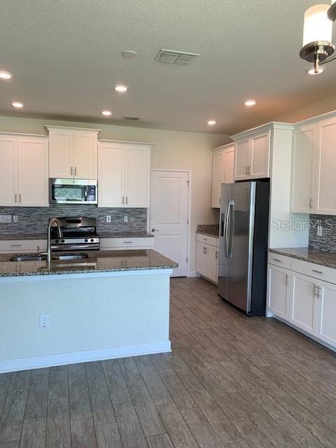 Building Photo - 7772 Purple Finch St